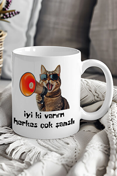 giftkonsept It's Good That I'M Here Printed Funny Gift Mug