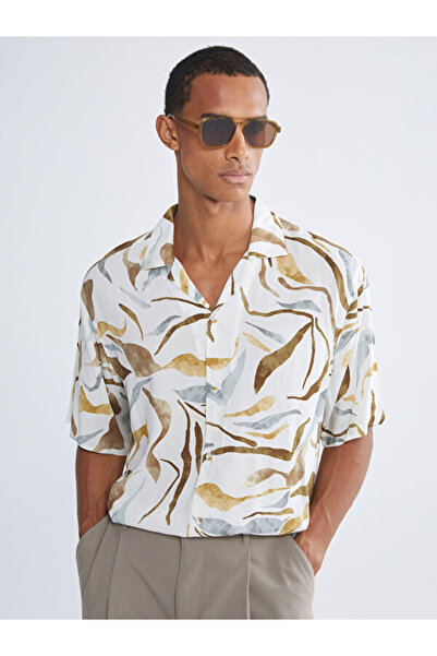 LC Waikiki Rmz Gi̇yi̇m Farkiyla Standard Fit Cuban Roba Collar Short Sleeve E...