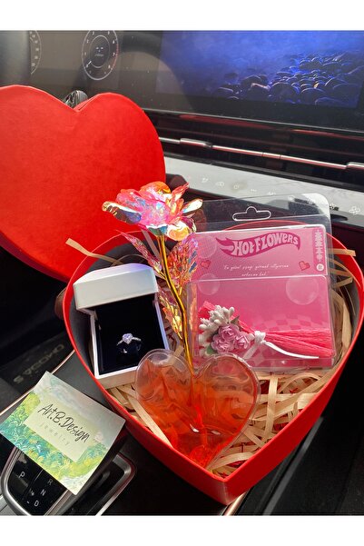 ArtBDesign Sevgililer günü hediyesi kalpli kutuda aynalı çiçek buketi ve hedi...