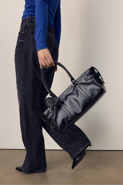 Stradivarius Kalp detaylı omuz çantası