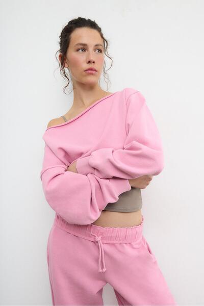 Stradivarius Yıkanmış görünümlü kısa sweatshirt