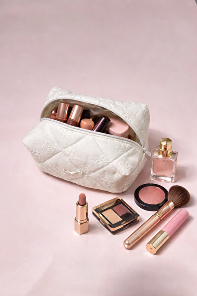 Generic FABRICWORKS Mini Quilted Makeup Pouch