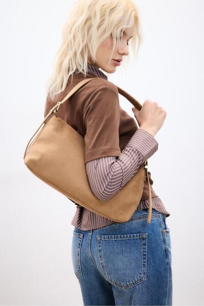 Stradivarius Yumuşak dokunuşlu tokalı omuz çantası