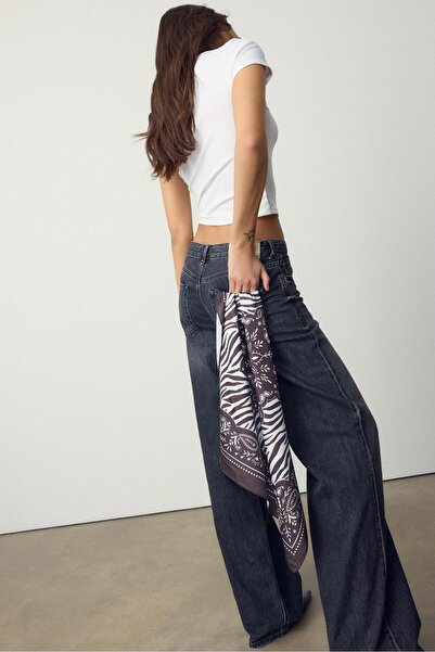 Stradivarius Desenli fular