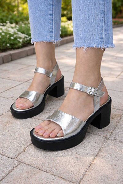 ds Dicle Stil Single-Strap Women's Sandals