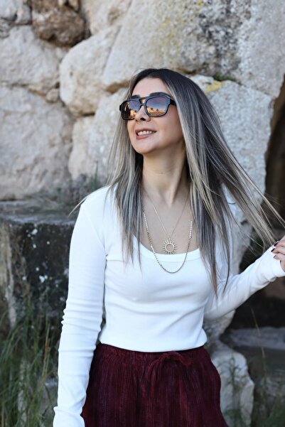 bytugcekaya White Ribbed Oval Neck Blouse