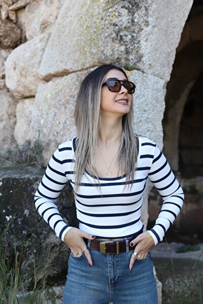 bytugcekaya Laci-White Ribbed Oval Neck Blouse