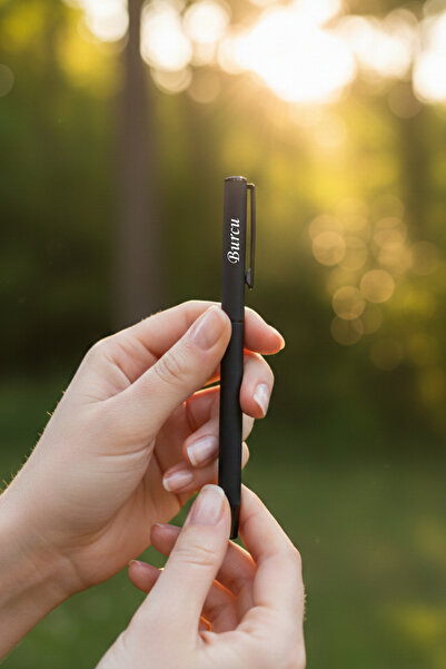 MEG TASARIM DÜNYASI Kişiye Özel İsim Yazılan Kutulu Renkli Tükenmez Roller Ka...