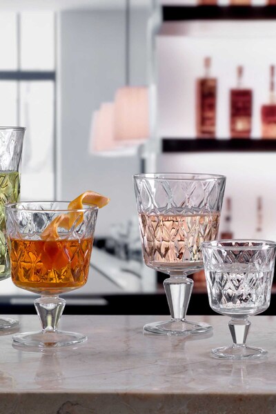 Paşabahçe 4'lü Leafy Şarap Kadehi 330cc