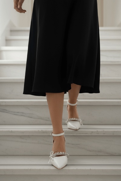 DİVOLYA Jeremy White Stone Bowknot (8 cm Heel) Pointed Toe Heeled Shoes