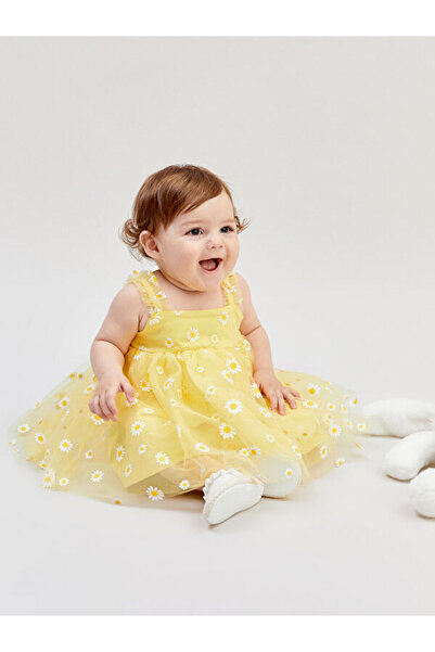 LC Waikiki UZG STORE'dan Stil Sahiplerine Kare Roba Yaka Çiçekli Kız Bebek El...