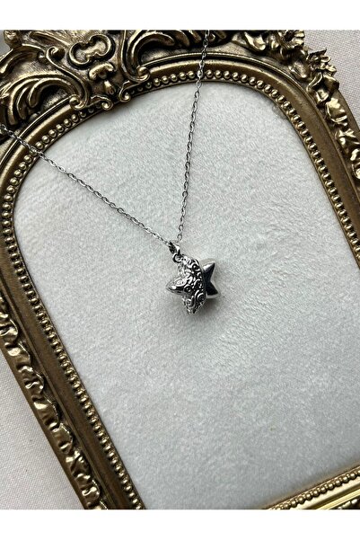 MASHERY BOUTİQUE Çerçeveli kalp kolye