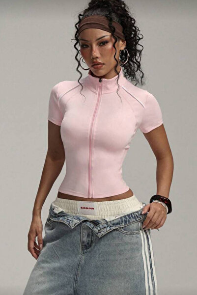 İlayda Toprak Tommy Pembe Kısa Kollu Fermuarlı Biyeli Detaylı Slim Fit Bluz