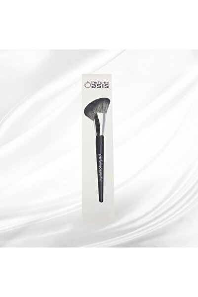 Perfume Oasis High quality foundation blush angled Brush ( Black )