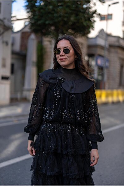 VorNişantaşı Kadın Tasarım Geniş Yaka Organze Payetli Bluz