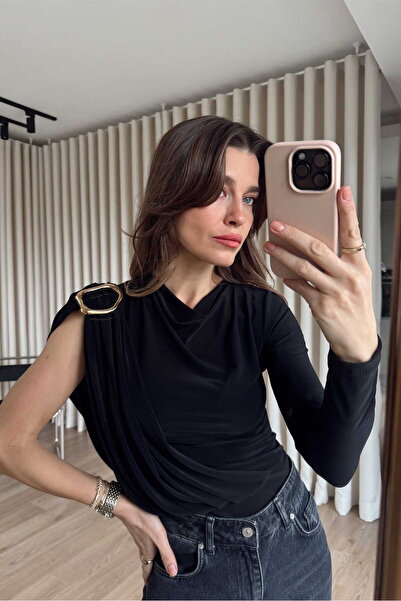 Sue Store Black One-Shoulder Blouse with Gold Buckle Detail