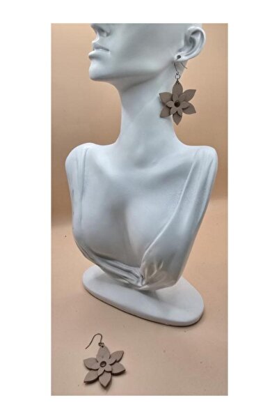 Verdandi Leather STAR EARRINGS