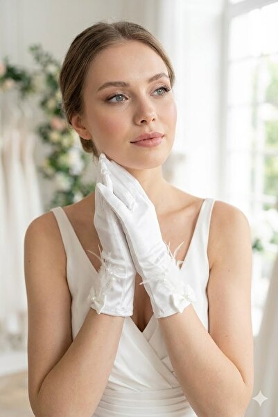 Hobigram Obsidienne Royale Feather Detailed Ankle Length Bridal Gloves |   Ha...