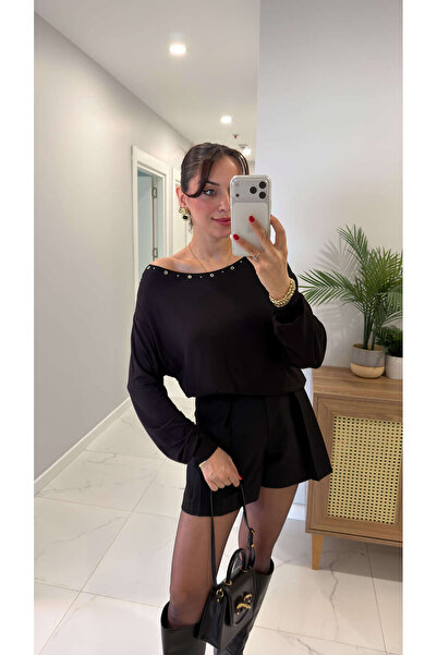 BİRCANÇİL İlda Black Blouse with Bird's Eye Detail on the Collar