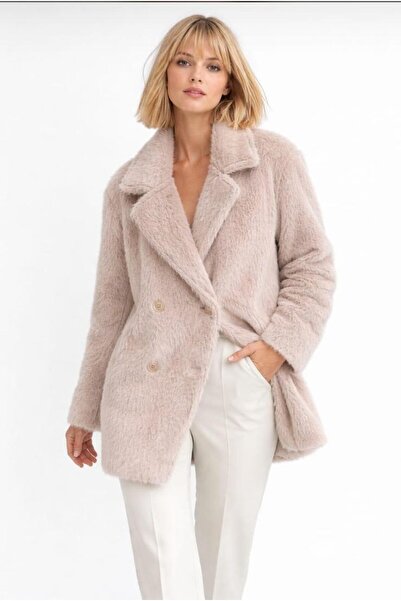 EGZOTİK ASORTİK Furry Button Detailed Jacket