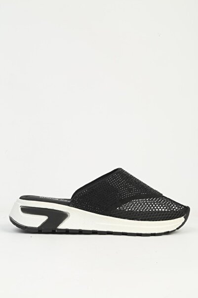 Pierre Cardin Women's Black Slippers Pc-55698