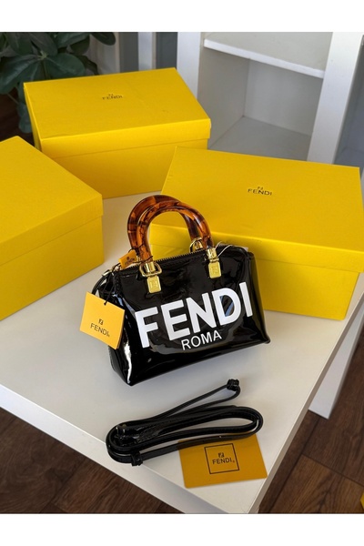 GHANJİ Elegant, high-quality women's handbag with all its accessories