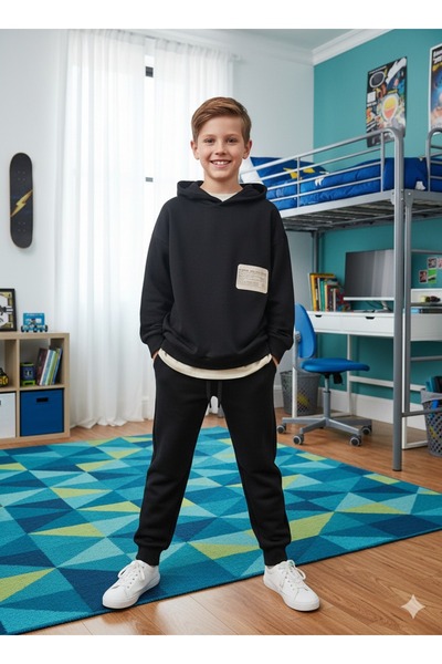 Yağmur Giyim PAMPAL 3-лентов кабелен комплект спортен екип с качулка за момче...