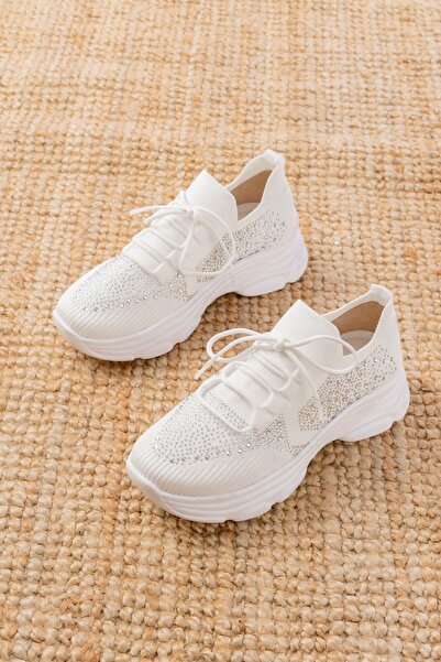 Zerenyus حذاء رياضي Exİn-3002 باللون الأبيض الفاخر مع أربطة شبكية وإكسسوارات ...