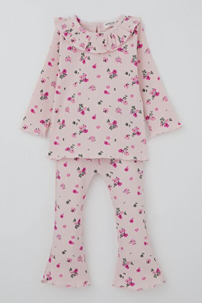 Breeze Baby Girl Tights Set with Floral Pattern and Ruffle Detail on the Coll...