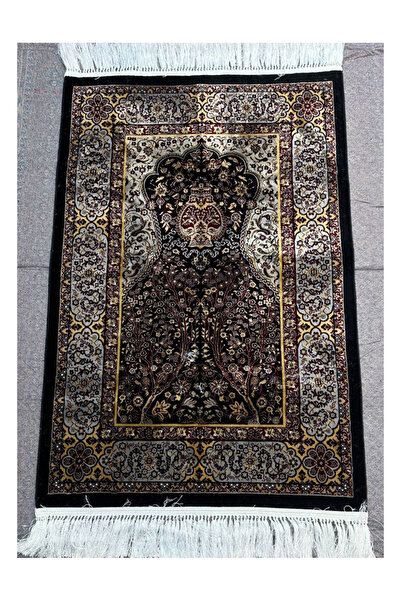 Gerenic Silk prayer rug,