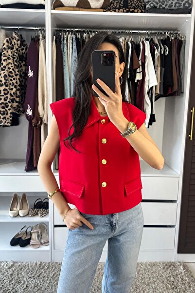 BEBE PLUS Gold Düğmeeli Dikiş Detay Yelek - Kırmızı KIRMIZI