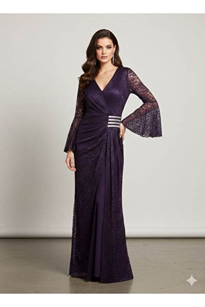 Pyramid masterpieces A lace dress with a delicate pink pattern