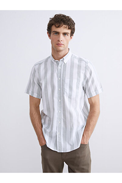 LC Waikiki منتجات فريزن ستور التي لا مثيل لها I STANDART Fit قميص رجالي بأكما...