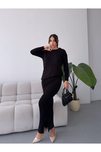heree Elegant and Modern Single-Color Dress with a Timeless Skirt-Sweater Kni...