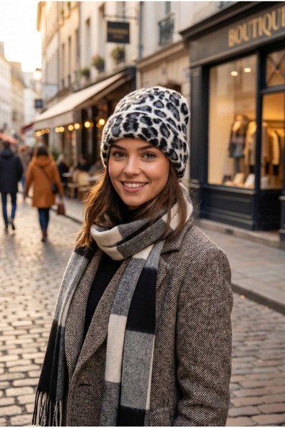 CANMODA Чорна м'яка плюшева шапка з леопардовим візерунком