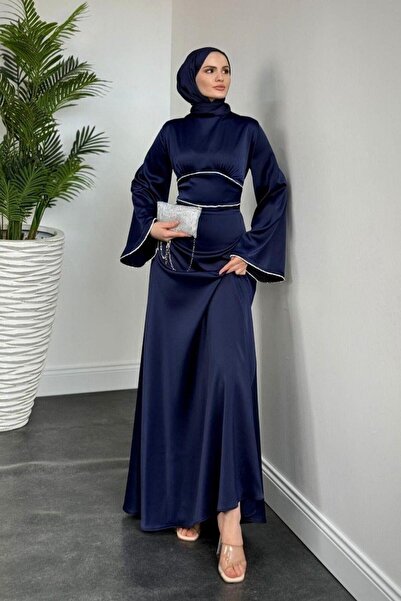 Şulemoda Giyim فستان سهرة بحجر الباجيت على شكل ذراع وخصر باللون الأزرق الداكن