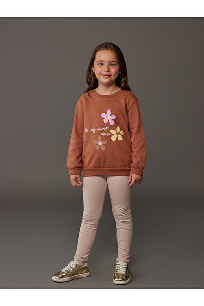 LC Waikiki سترة رياضية للفتيات من Vizyon New Season Crew Neck مطبوع مكونة من ...