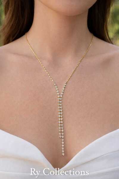 rycollections قلادة منخفضة الارتفاع بتصميم مسار مائي مرصعة بالكريستال الذهبي ...