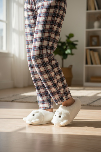 aykamoda Hayvan Figürlü Peluş Ev Pandufu | Ultra Yumuşak, Kaymaz Taban, Sıcak...