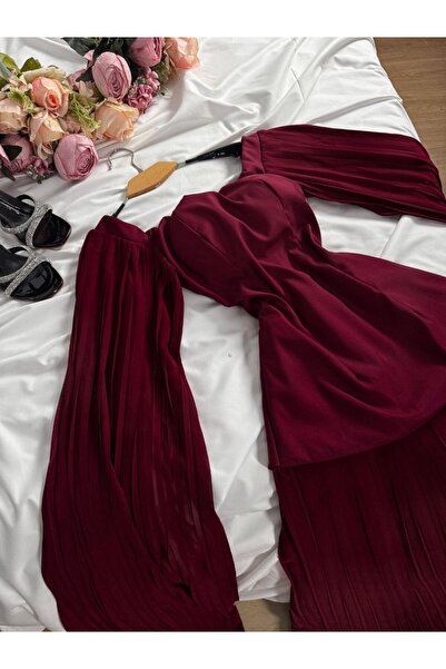 NASMA Elegant, luxurious burgundy dress