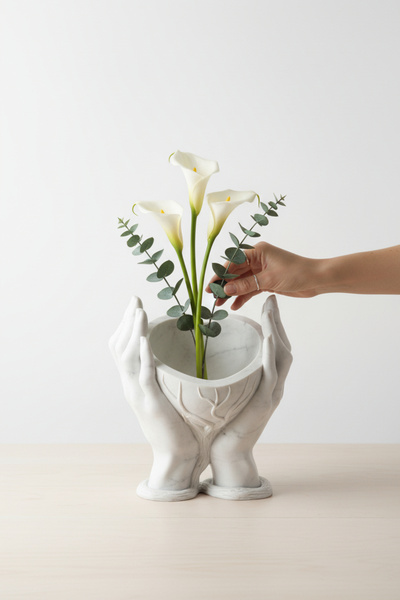 Pazarois Design Vase with Heart-Holding Hands Figure, White