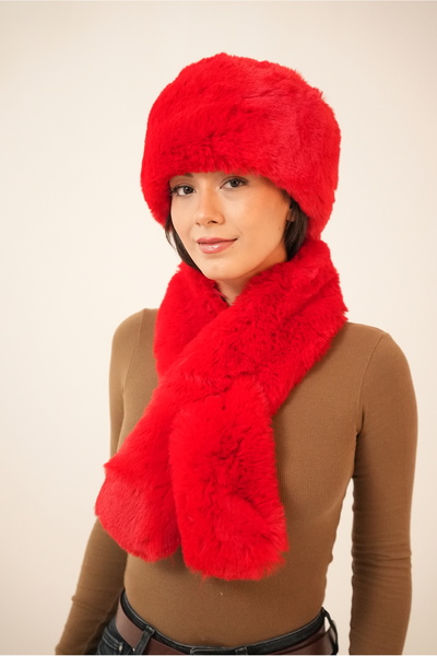 A&C Kürk Plush Hat and Scarf Set