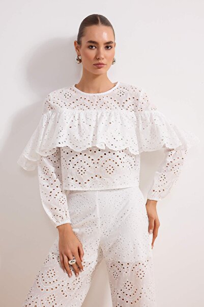 Trendyol Collection White Ruffled Wide Fit Woven Brode Blouse Twoss26Bz00219