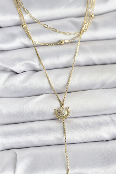 Skygo قلادة نسائية من النحاس بلون ذهبي مع حجر الزركون وتفاصيل نموذج الشمس - م...