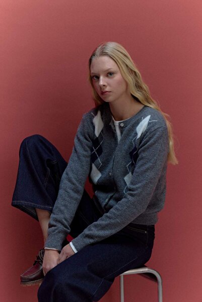 DeFacto Regular Fit Bisiklet Yaka Hırka G8026AX26SP