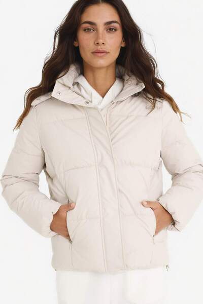 DeFacto Regular Fit Puffermantel mit Kapuze und Reißverschluss für Damen F214...