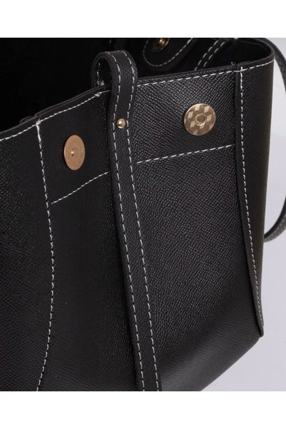 Swaggo collections Women's Soft Leather Wallet Side Magnet Expandable Large Size Bag