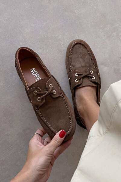 nope21shoess حذاء لوفر من الجلد الطبيعي من ألبرتا كاميل