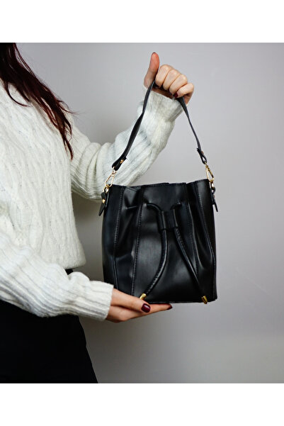 Alvora حقيبة يد وكتف نسائية بتصميم حقيبة دائرية مع تفاصيل ربط