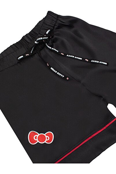 Hello Kitty Lisanslı Düğmeli Kısa Saten Şortlu Pijama Takımı